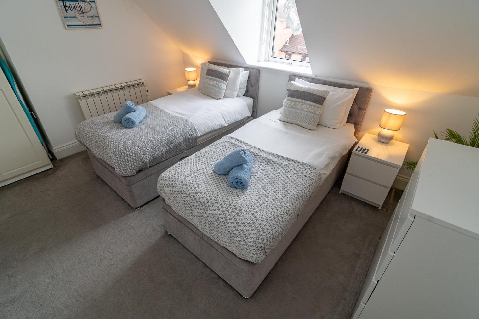 Light Airy 3 Bed Town Cntr Flat 700M To The Beach Bournemouth Buitenkant foto